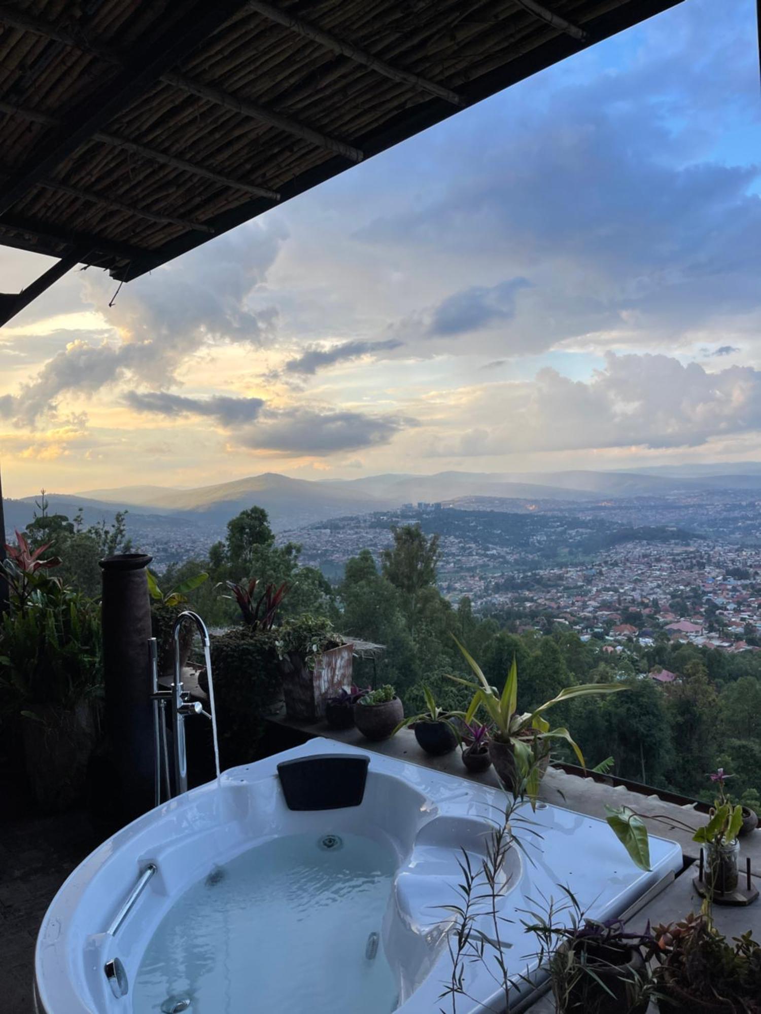Eagle View Lodge - Kigali Ngoại thất bức ảnh